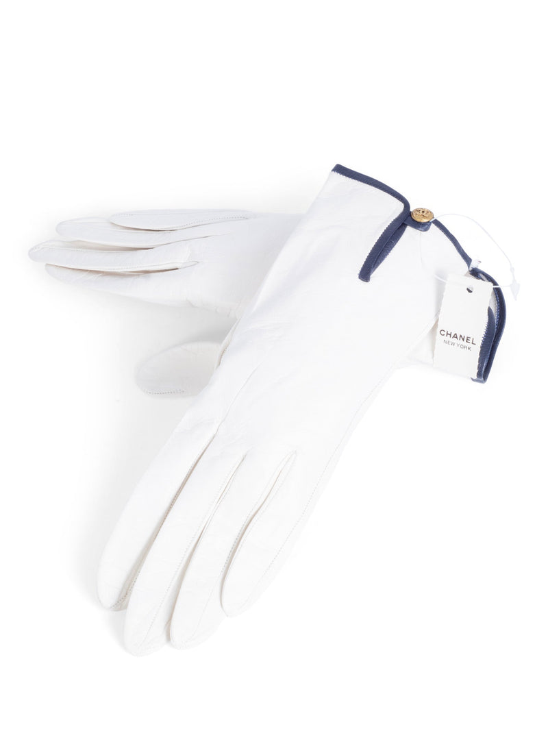 CHANEL CC Logo Leather Gloves White Navy