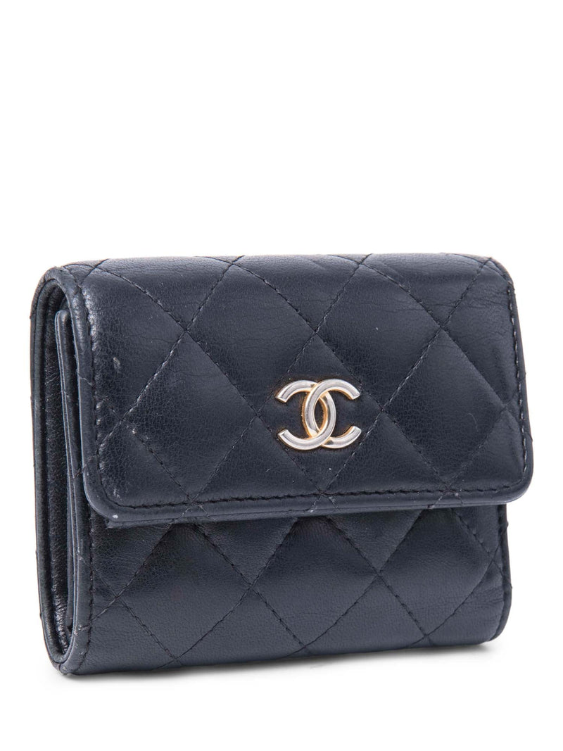 Chanel CC Logo Quilted Compact Wallet Black-designer resale