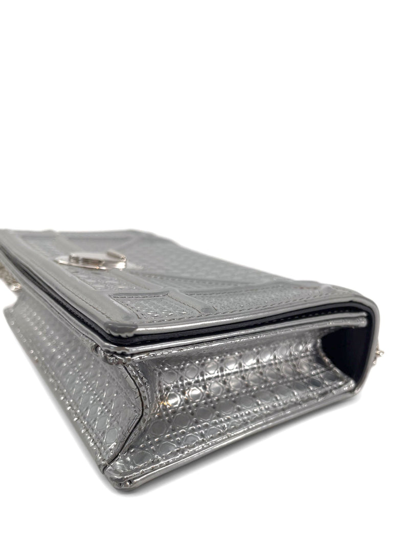 CHRISTIAN DIOR Metallic Patent Micro-Cannage Diorama Wallet on Chain Pouch  Silver 1291631