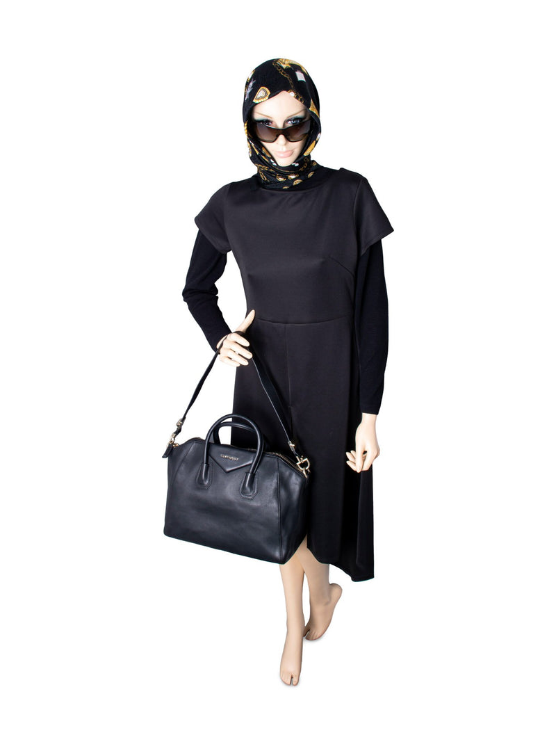 Givenchy antigona Pouch in Black