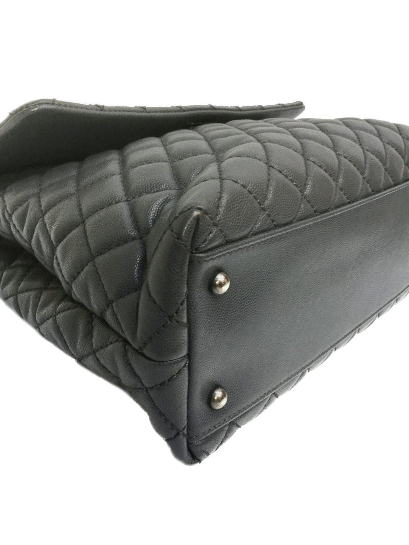 CHANEL Caviar Medium Coco Handle Bag Beige Leatherette ref.797779 - Joli  Closet